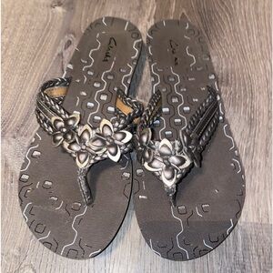 CLARKS Collection Women’s Leather Braided Sandal - sz 7